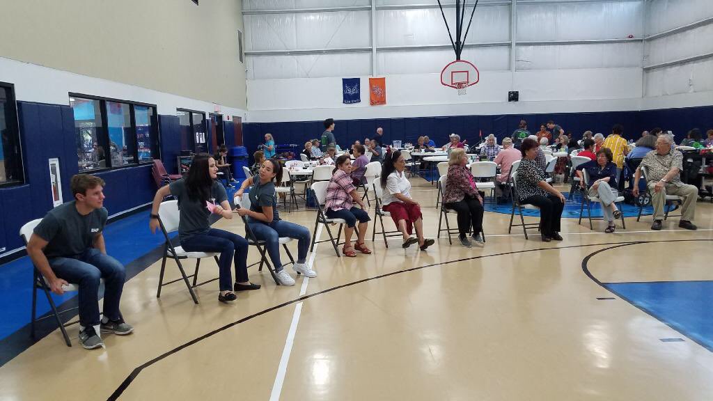 WesleyCCHouston's tweet image. What a blessing it is to be a  @UnitedWay agency! Thanks to @HouUnitedWay for sending @bhp volunteers our way. The interns made the Seniors day! Don&apos;t be a stranger. #volunteer #community #seniorprogram #nearnothsidehouston
