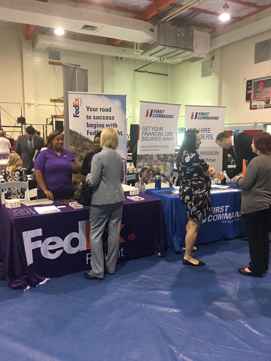 hoh_milspouse's tweet photo. Just a few pictures from today's Fort Polk Military Community and Spouse Hiring Fair!
Fort Polk Garrison Commander COL Ryan K. Roseberry provided opening remarks π
#fortpolk #hiringourheroes #ftpolk #hiringfair https://t.co/i5FLxKm5jQ