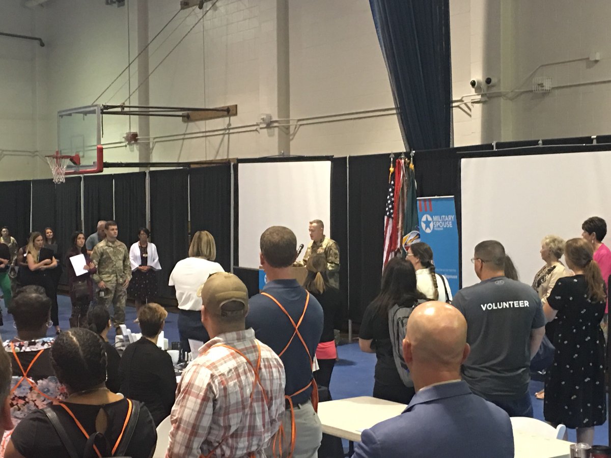 hoh_milspouse's tweet photo. Just a few pictures from today's Fort Polk Military Community and Spouse Hiring Fair!
Fort Polk Garrison Commander COL Ryan K. Roseberry provided opening remarks π
#fortpolk #hiringourheroes #ftpolk #hiringfair https://t.co/i5FLxKm5jQ