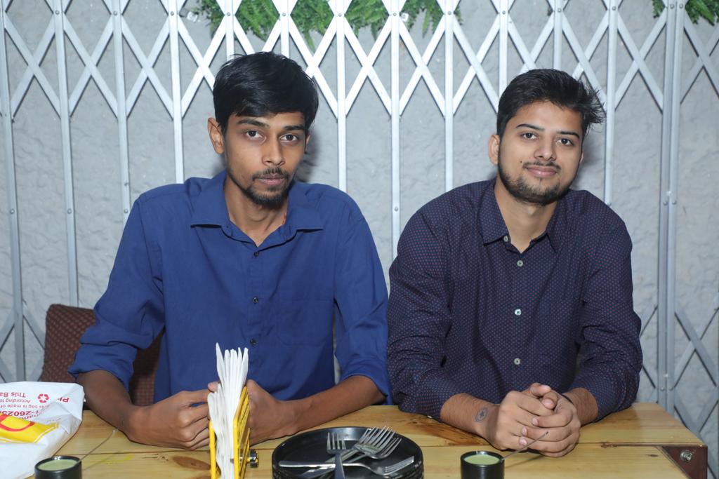 imvikaskohli's tweet photo. Finally the wait gets over, the album found 😎
Really enjoyed the day and I admit I am the big entertainer without any excuse 🤪😉 and lovable by all 🤗
#office #annual #party 🎉 🎊 #celebration #spize #barbecue #VikasKohli #Post2 #photography 📸 #formals #love ❤️ https://t.co/3ttqNH4vRd