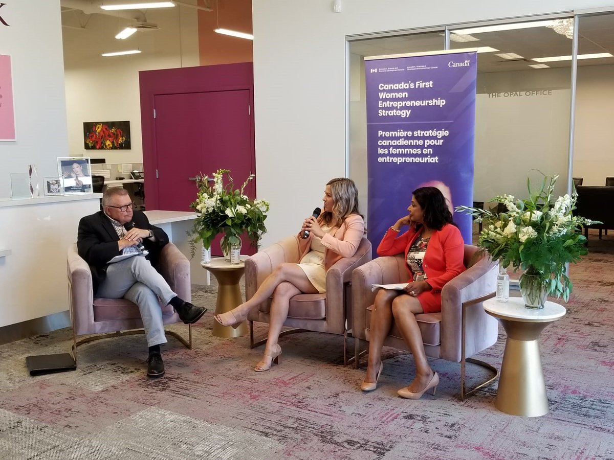 PrairiesCanEN's tweet photo. Minister #Goodale announces over $4.6M for women-led businesses and organizations that support #WomenEntrepreneurs in #Sask ➡️ https://t.co/Mp5e6YITRF https://t.co/mFDA5XfYKD