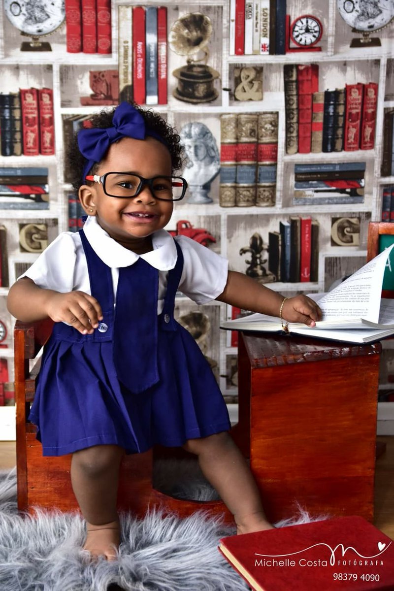 nunesamu's tweet image. Gente Maria Flor fez Onze meses toma quatro fotos da minha afilhada muito nerd, eu te amo Maria Flor, você vai conquistar esse mundo inteiro!! #Baby #BabyNerd #BabyGirl 
🌺🌺💙❤💙❤💙❤🌺🌺