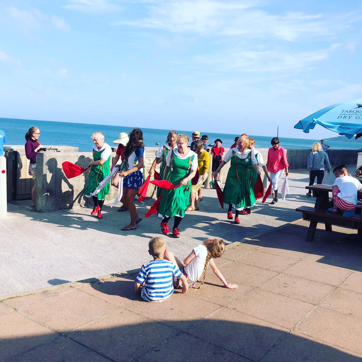 A great night for some clog dancing 💃🏼 
#startbayinn #startbay #totcross #slaptonsands #clogdancing #greenwillowclogdancers