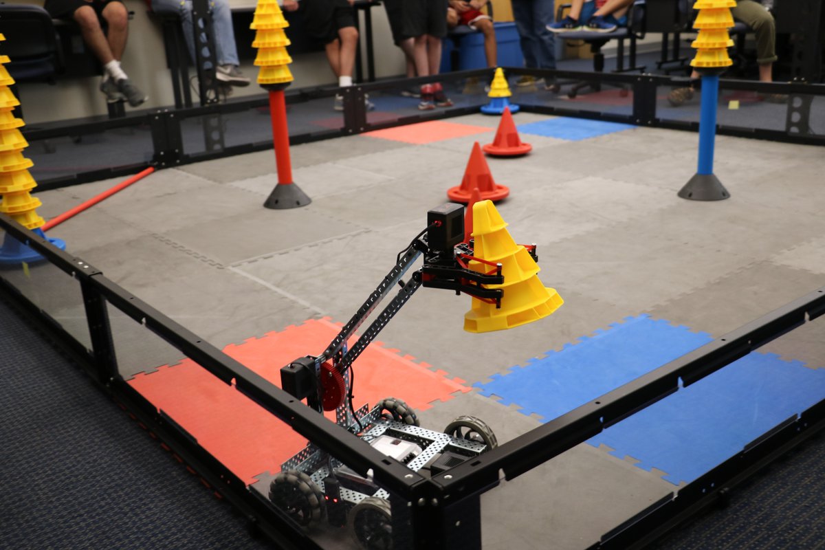 WidenerUniv's tweet image. Program ✔️ Design ✔️ Compete ✔️ The #widenerengineering robotics camp gave students a hands-on experience into the expanding field of #robotics #engineering

📷 : bit.ly/2YqecIP
