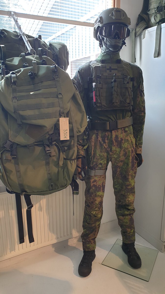 RistoSavelius's tweet image. Pit stop #erämies karkkikaupassa 
#Savotta outlet