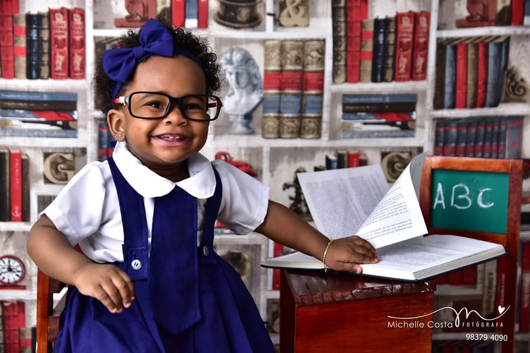 nunesamu's tweet image. Gente Maria Flor fez Onze meses toma quatro fotos da minha afilhada muito nerd, eu te amo Maria Flor, você vai conquistar esse mundo inteiro!! #Baby #BabyNerd #BabyGirl 
🌺🌺💙❤💙❤💙❤🌺🌺