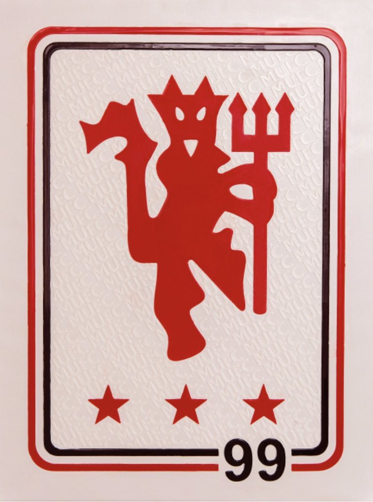 ManUnitedWorld's tweet photo. COMPETITION: RT &amp; follow @nickdillonart for a chance to win this beautiful #mufc artwork!

800mmx600mm, hand embossed finished with enamel paint. All hand made. Comp closes on Tuesday 30th! 👹😍 https://t.co/rbgLgIzKzI