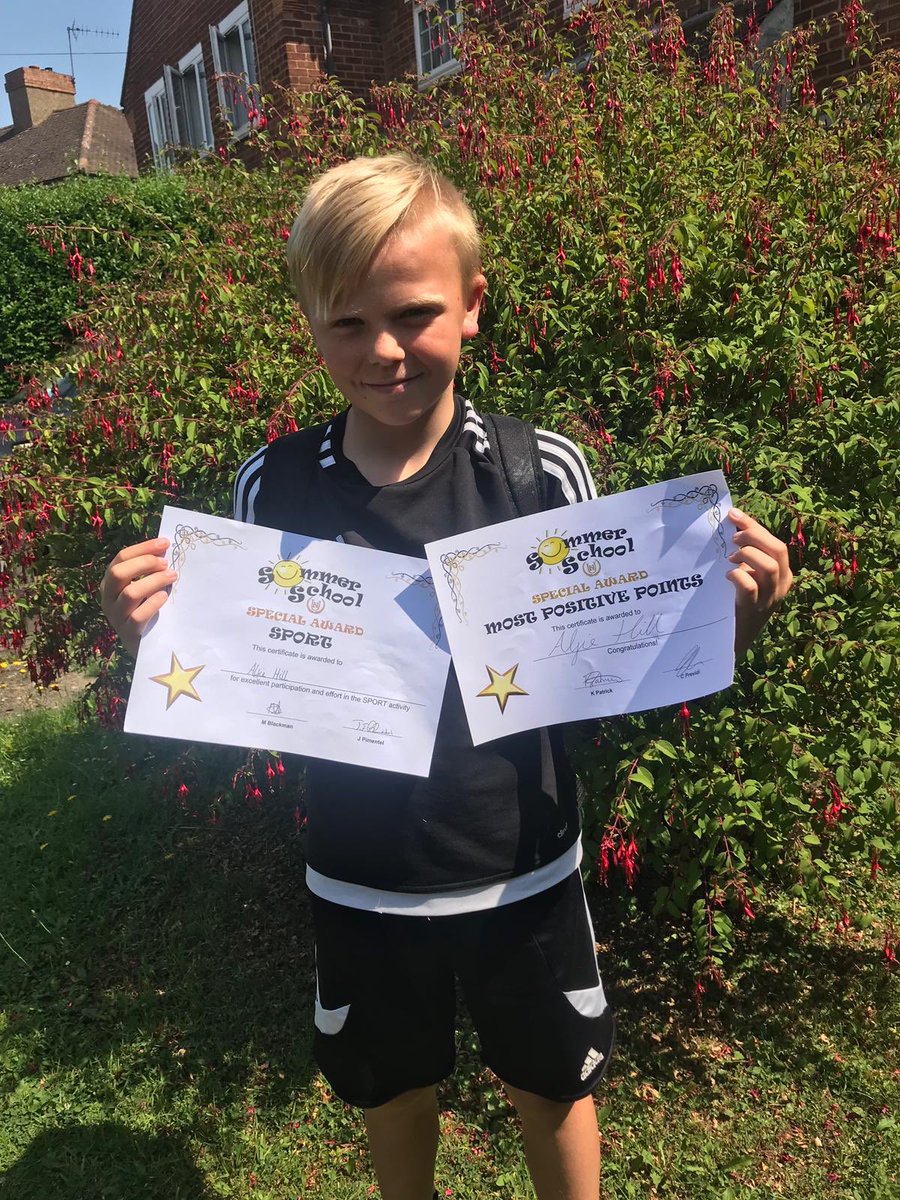 OakFarmPrimary's tweet photo. @UxbridgeHighSch @RyefieldPrimary @CStLprimary The sports awards keep coming! 😀👍🏼 https://t.co/xJXeR04GN5