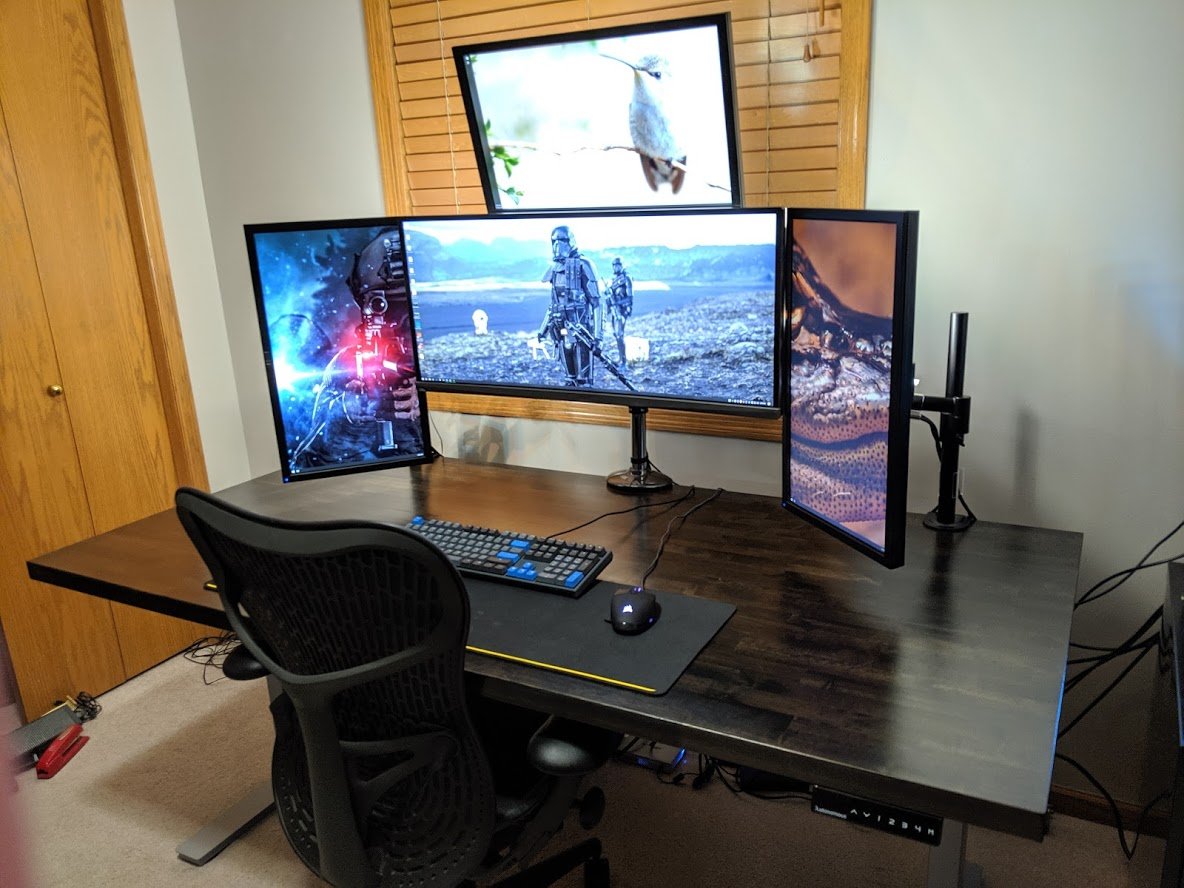 evancjensen's tweet image. Got my new @autonomousdotai desk legs and my butcher block counter top put together! Also using a couple of the Autonomous single monitor arms which are solid! #custom @OfficialPCMR