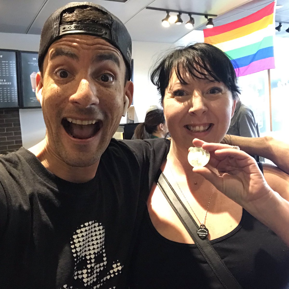 GoldHuntCA's tweet photo. Just got discovered! That was REALLY FAST!! Woah Vancouver. #foundpepperboot #damn #yvr #GOLDHUNT2 https://t.co/LWkdIY8Lit