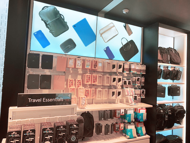 fly2midway's tweet photo. Today the second iStore (Gate B17) arrived at Midway!  An Apple authorized reseller, and tech store, iStore is the perfect destination to purchase colorful headphones, carrying cases, activity trackers, chargers, and more. https://t.co/5YFbsTraMI