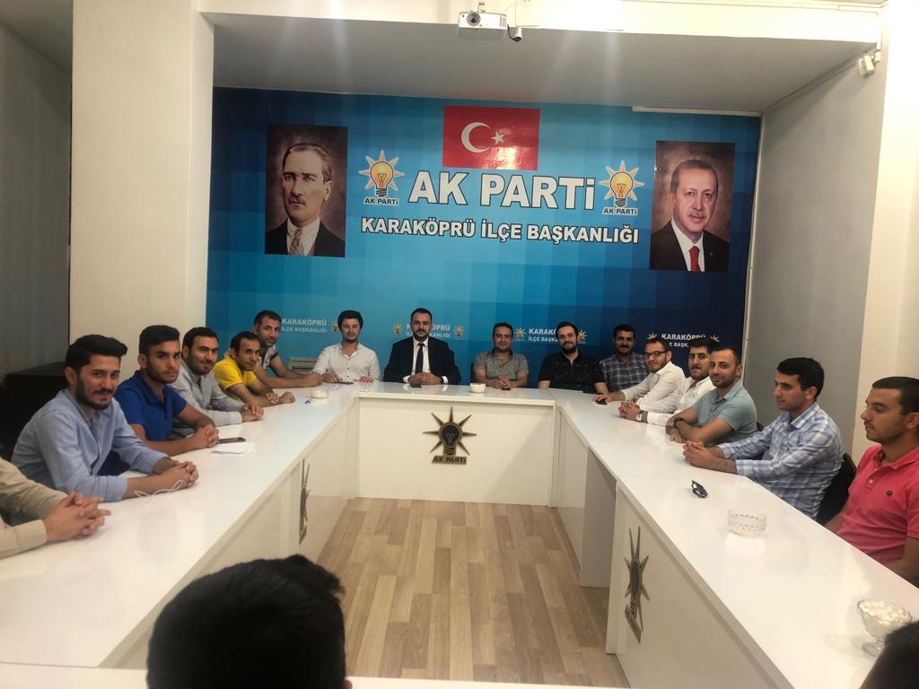 akgenckarakopru's tweet photo. Haftalık Olağan Yönetim Kurulu Toplantımızı Başkanımız @Ramazanuma Riyasetinde Gerçekleştirdik.Gündeme Dair Konular Hakkında İstişarelerde Bulunup Hasbîhal Ettik.Hayırlara Vesile Olsun.
@RTErdogan  @malicevheri @byildiz63 @saitagann @mehmetsalihsarc @zabeyazgul @MetinBaydilli https://t.co/jm2qSt4yhs