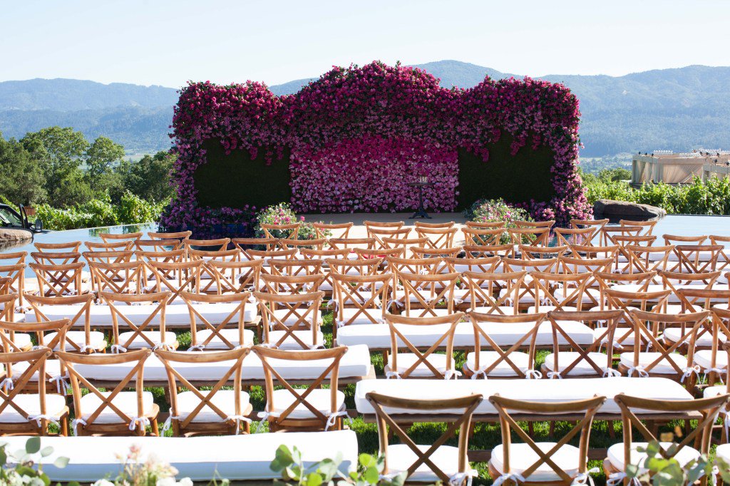 ✨✨ Obsessing over this fantastic Napa Valley wedding ✨✨ togathr.wpcomstaging.com/2019/07/25/a-n…