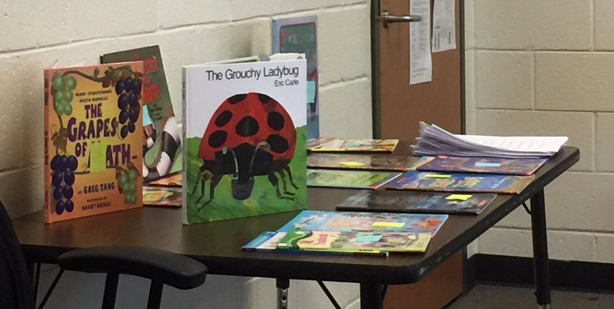 Cantrell12Jane's tweet image. #readinginmath  Ms Cook very cute.