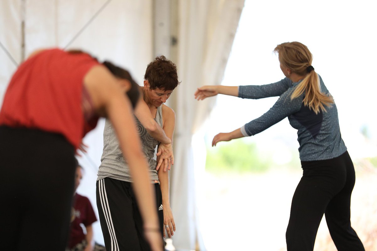VertebraDansa's tweet photo. Professional Workshop's
--
🔹 Borrowed Body
⭐ Laura Aris
ℹ Creative Lab
--
📸 Albert Vidal / @vertexcomunica
--
#deltebredansa #deltebredansaXV #dancefestival #danceworkshops #contemporarydance #dancesummerintensive #deltebre #atraccionatural #lauraaris #borrowedbody https://t.co/3XFfY8fYDz