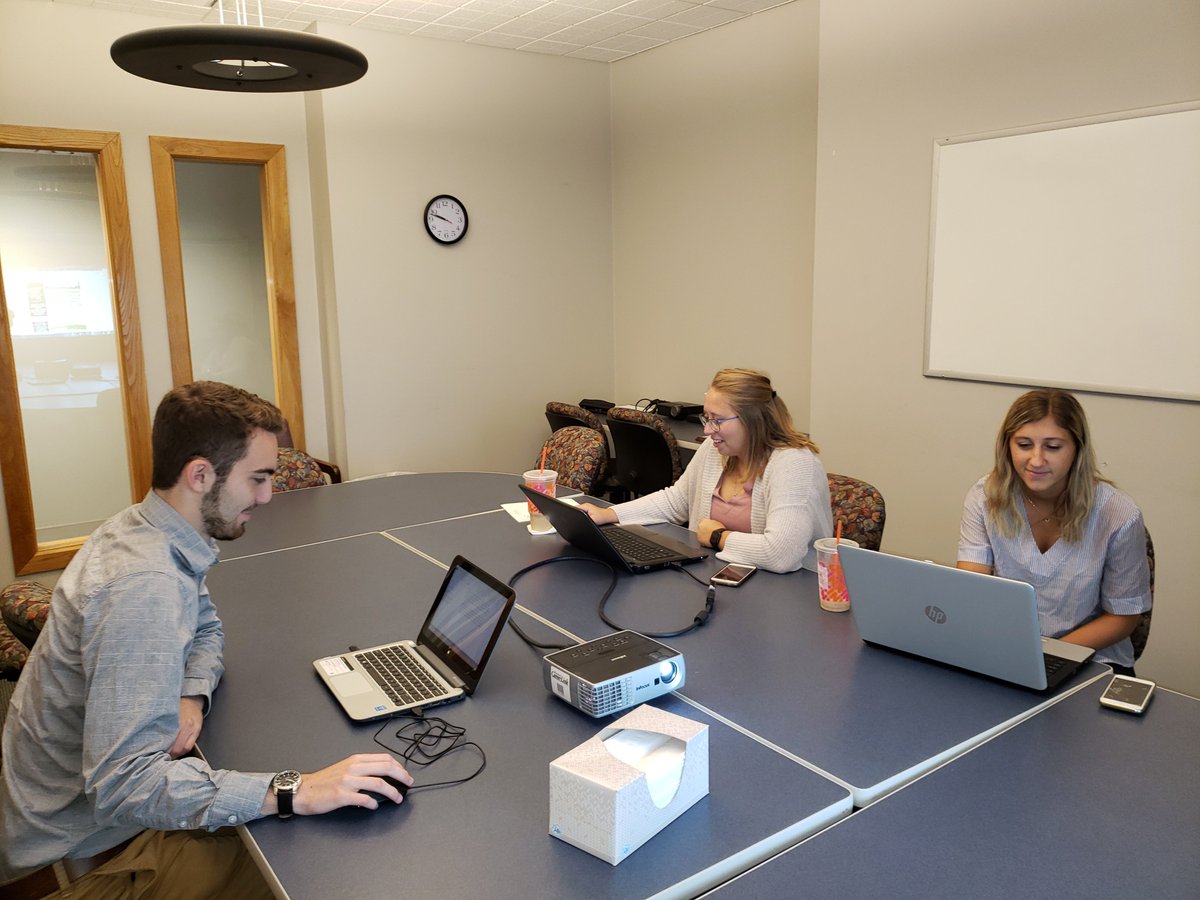 AdvCentralPA's tweet photo. @PALaborIndustry A2 - #Internships give students an opportunity to experience careers, improve hard and soft skills, and make an impression on a potential future employer. #CentralPAInterns #NationalInternDay https://t.co/WksazW90O0