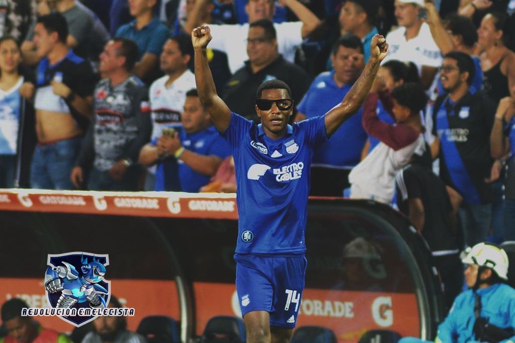 CrRenan's tweet photo. Romario Caicedo Style 😎🤪
.
.@viniciusjr
.#Emlec
ViniciusJr es por eso que el fútbol te da venganza 🤝 https://t.co/KP90dJvYFN