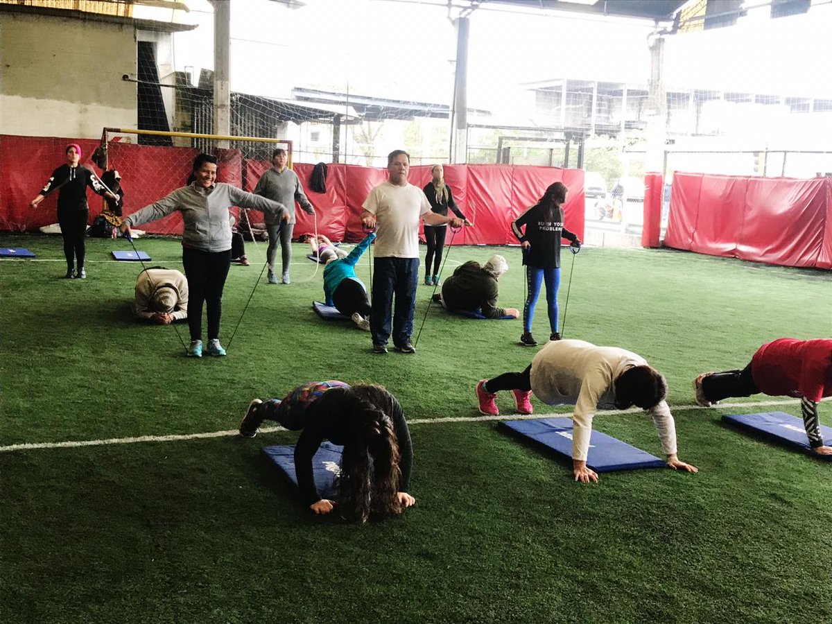 ¡ENTRENANDO A FULL! 🏃🏻‍♀️ 🏃🏻
En La Terminal no aflojan con el entrenamiento funcional y cada vez más vecinos se animan a ejercitarse. Conocé los horarios y dónde podés acercarte para participar cerca de tu casa. Mirá la agenda moron.gob.ar/agenda-deporte…