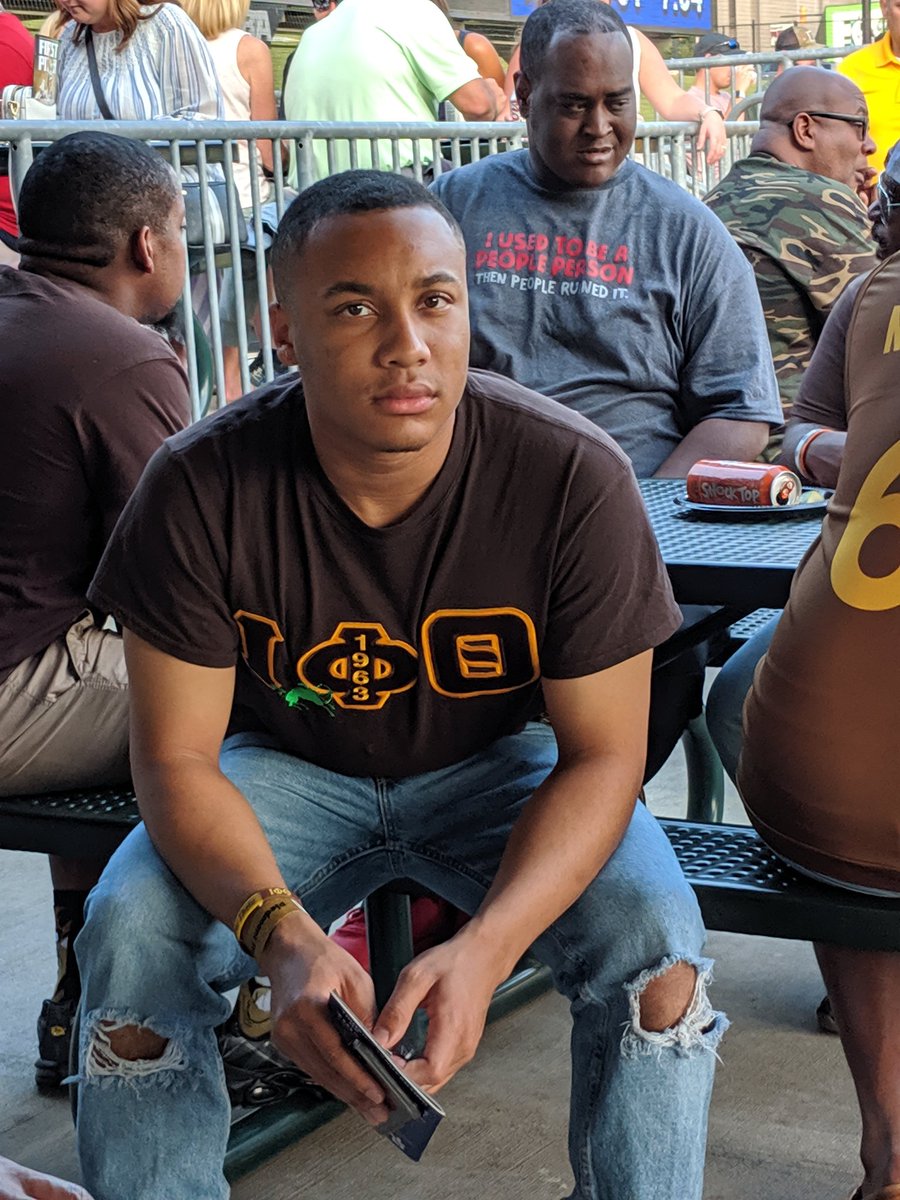 palvarado1gsu's tweet photo. Hanging with the brown and gold family. #IPT1963 #AtlGradIotas https://t.co/zqRcPDSCLg