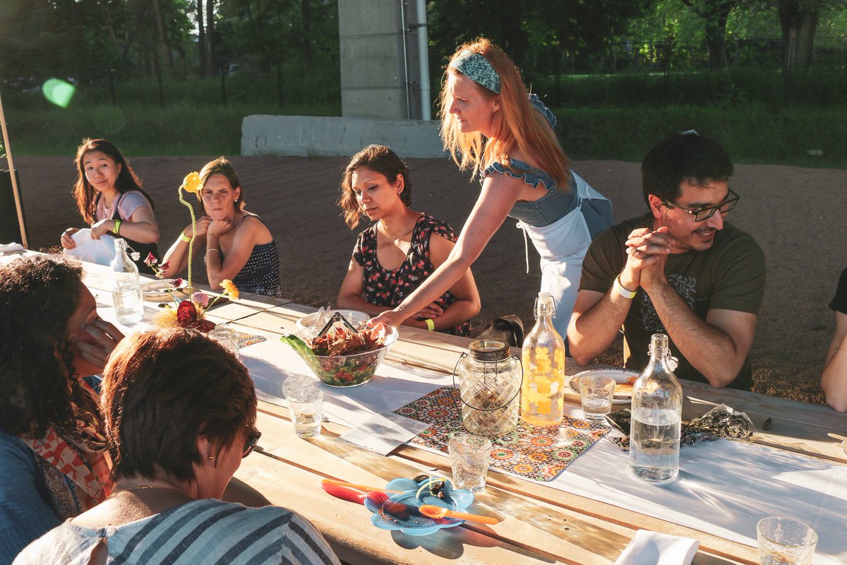 thebentway's tweet image. Tonight, we are hosting another weekly dinner in our #CommunalTable series with @TheDepanneur. 

On the menu tonight: Syrian homecooking with @NewcomerKitchen 🍲