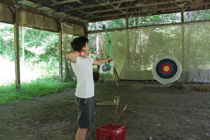 YCampTipp's tweet photo. BULLSEYE! 🏹 

#YCampTipp #Archery #SummerCamp #OvernightCamp #YMCA #CampActivities #BestSummerEver #WhereSummerHappens https://t.co/L2ZhJitw8H