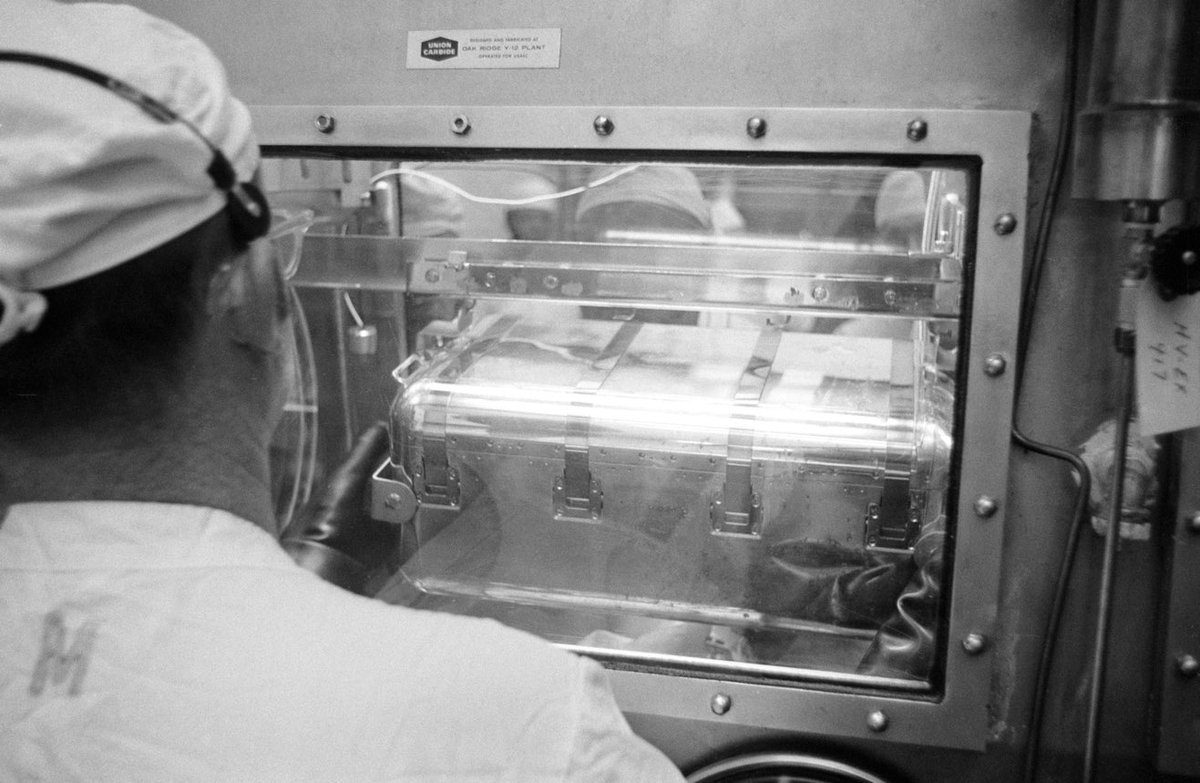 TimeOfApollo's tweet photo. The lunar sample return containers ("rockbox") have just arrived at the Lunar Receiving Lab at Houston. https://t.co/Z21YgBdTIF