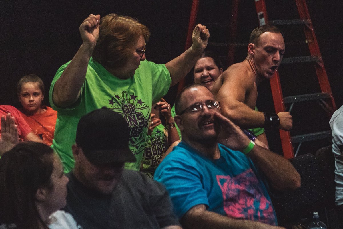 AllSteel31's tweet photo. When itโs Thirty Thursday and youโre feeling it!! ๐๐ธ @photosbymanning #thirstythursday #bunsofsteel #rumpshaking #indywrestling #prowrestling #keepwrestlingfun @3xwrestling https://t.co/0Bpku9aGnW
