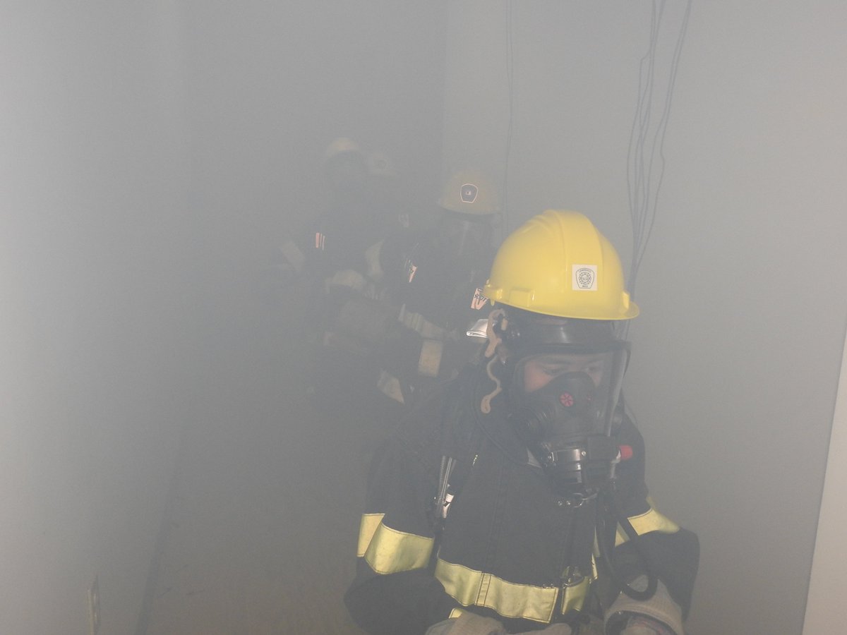 CambridgeMAFire's tweet photo. V) #CambMA #MSYEP Youth Fire Academy 24 July 2019: special thanks to Mystique for assisting with the "victim" & providing the heat source for the thermal imaging camera.
More photos will be on our CFD Facebook page.
@Cambridge_Mayor https://t.co/QdKlxDo16D