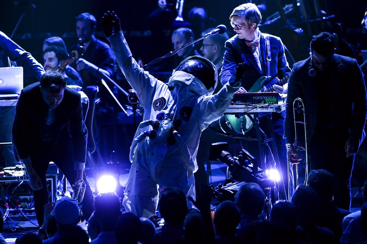 bbcproms's tweet image. What an incredible night. Public Service Broadcasting were truly out of this world! 🌎🌛 

You can watch the performance back on BBC Four at 11pm tomorrow (Friday 26th July) 💫👩‍🚀