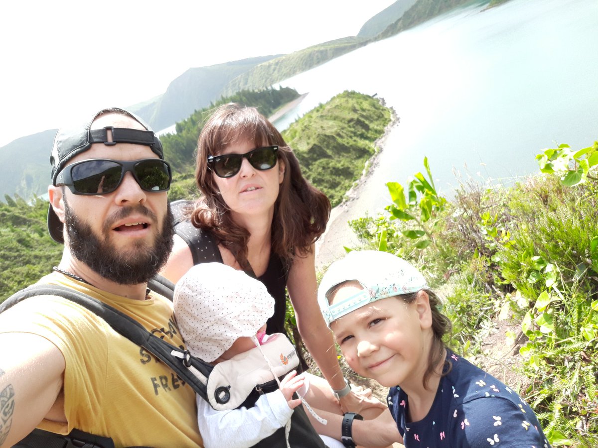 Alisedaenbici's tweet photo. Segundo día  por las #Azores.
Cómo no habíamos venido antes
#lagoadofogo
#caldeiravelha
#achada
#moinhos https://t.co/WUdYC1BfCQ