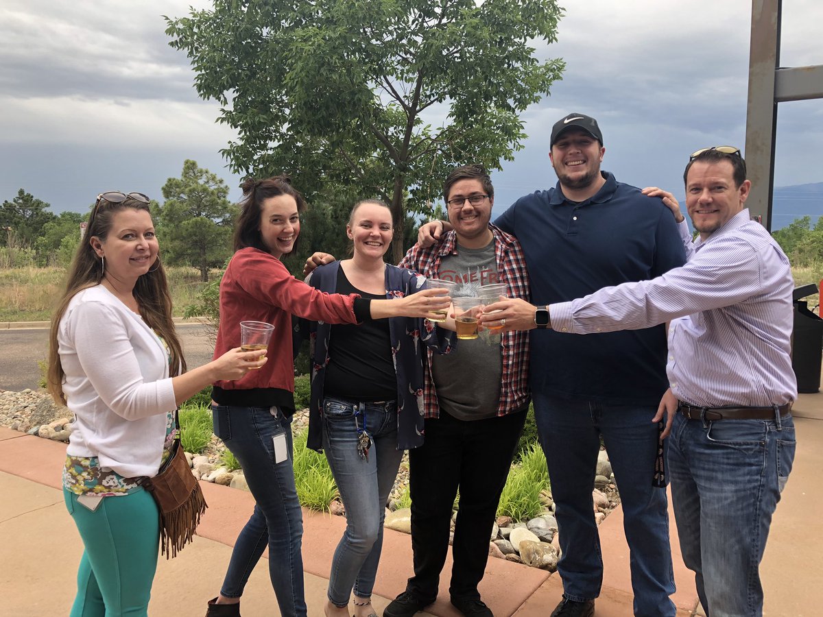 Cherwell's tweet photo. Highlights from our annual #familypicnic.  😊 We love our employees. 🌭🌮🍔 #MakeWorkFamilyFriendly https://t.co/stHHrCP1o6