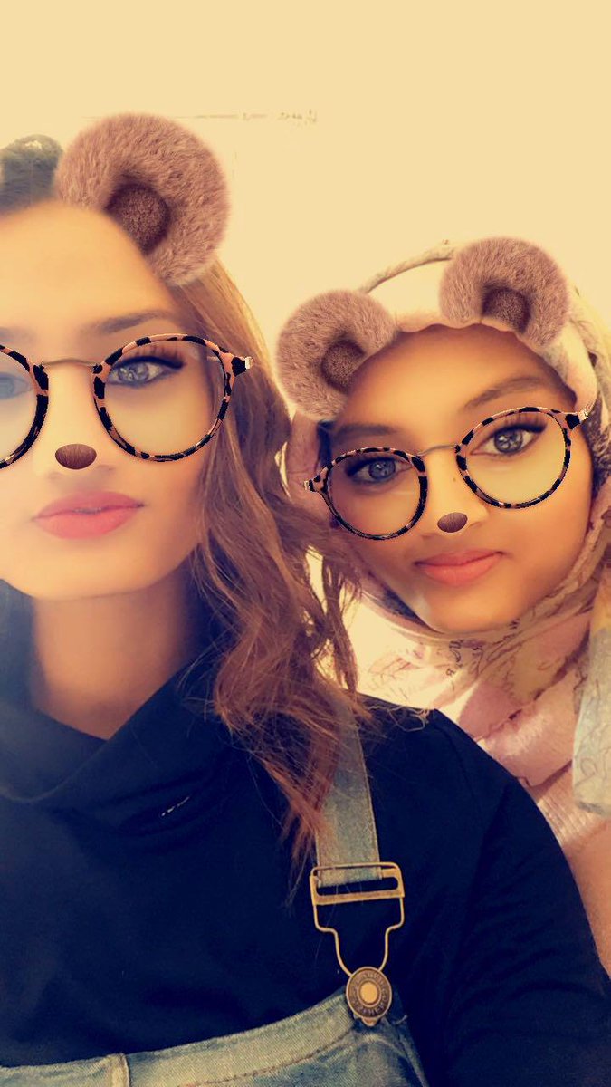 Nabs0206's tweet photo. @nas_mangera: * insists we don't look the same *
Also Nas: "I have facial recogn... WAIT let's check if your face unlocks my phone first omg! 😱" https://t.co/UCSxzsgfHb