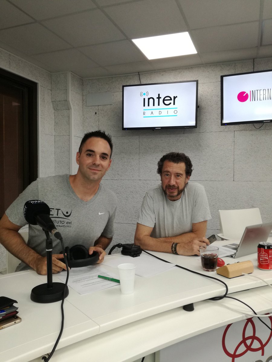 elfaro_ri's tweet photo. Arranca el último capítulo de la temporada de @masqueejercicio @FedericoQuevedo y Álex Mazón de @CUIDATEDELUXE nos traen una sección llena de sorpresas 📻 sigue la sección en la 918 AM 93.5 FM 97.5 FM https://t.co/GHFUe1Dft3 y https://t.co/CK0xnQowIw https://t.co/ZrV71Dy8As