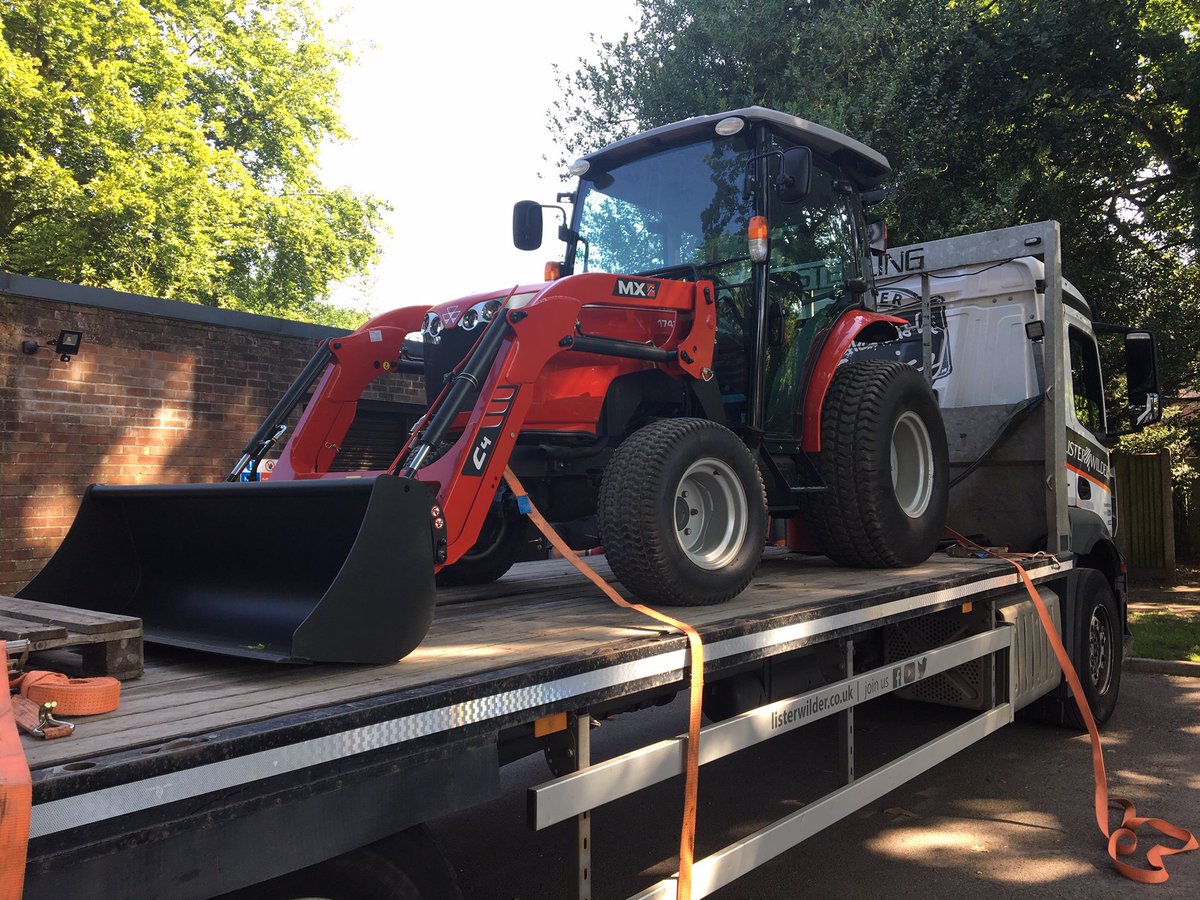 More new machinery going in, this time to Surrey Heath, thanks <a href="/ListerWilderGC/">Lister Wilder GC</a>