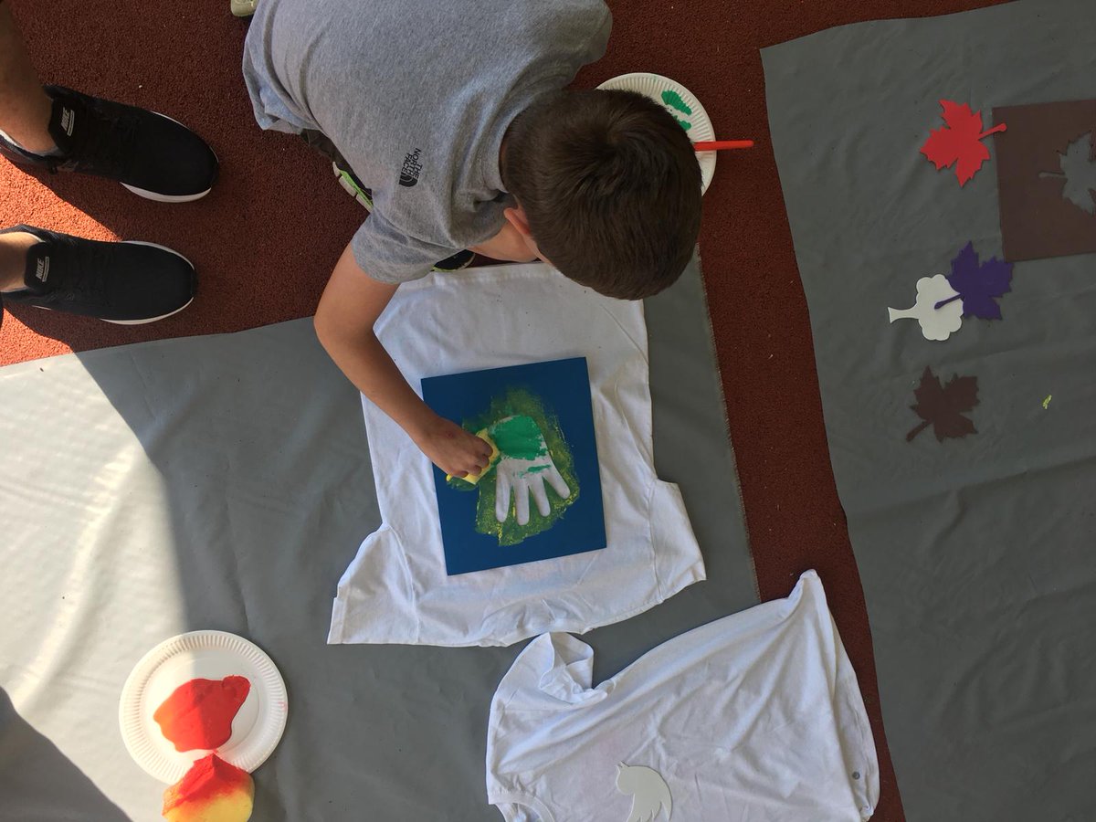 LiveBordersArts's tweet image. An absolute scorcher at Week 4 of the Borders Additional Needs Group (BANG) Summer Activity Camp with Live Borders Arts, Health and Sports development teams! Today saw tremendous tennis, top T-shirt printing and awesome animation! We had a blast 😊