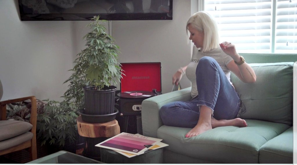 JacquiChilds's tweet image. Screen grabs from a lil documentary I'm featured in 😉✌🌱

#kindness #elavated #perception