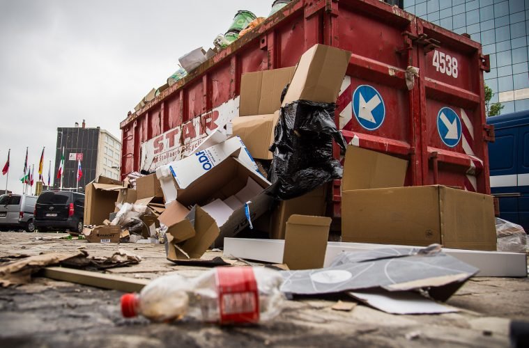 Op 21 september hopen we zoveel mogelijk Leuvenaars te mobiliseren om onze mooie Leuvense straten op te ruimen tijdens de jaarlijkse #WorldCleanupDay. Interesse? bit.ly/JCI-WCD-Leuven - persbericht: madeinvlaamsbrabant.be/nieuws/jci-leu…

<a href="/stadleuven/">Stad Leuven</a> <a href="/LeuvenActueel/">Leuven Actueel</a>