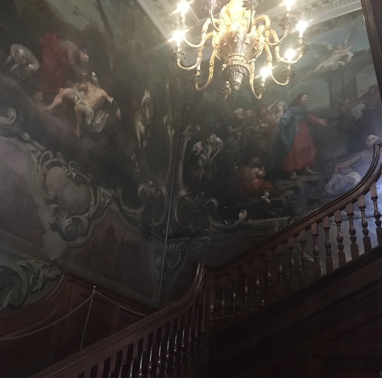 ChrissyA_92's tweet photo. Thank you @NHSBartsHealth for hosting my Mum’s leaving do, in your amazing Great Hall. @chrishaal Taking early retirement is a bittersweet thing but one thing she taught me &amp; my sister is to never give up. She’s the reason I pursued my career as a writer. Love her so much. ❤️ https://t.co/wsnAe1Z8ws