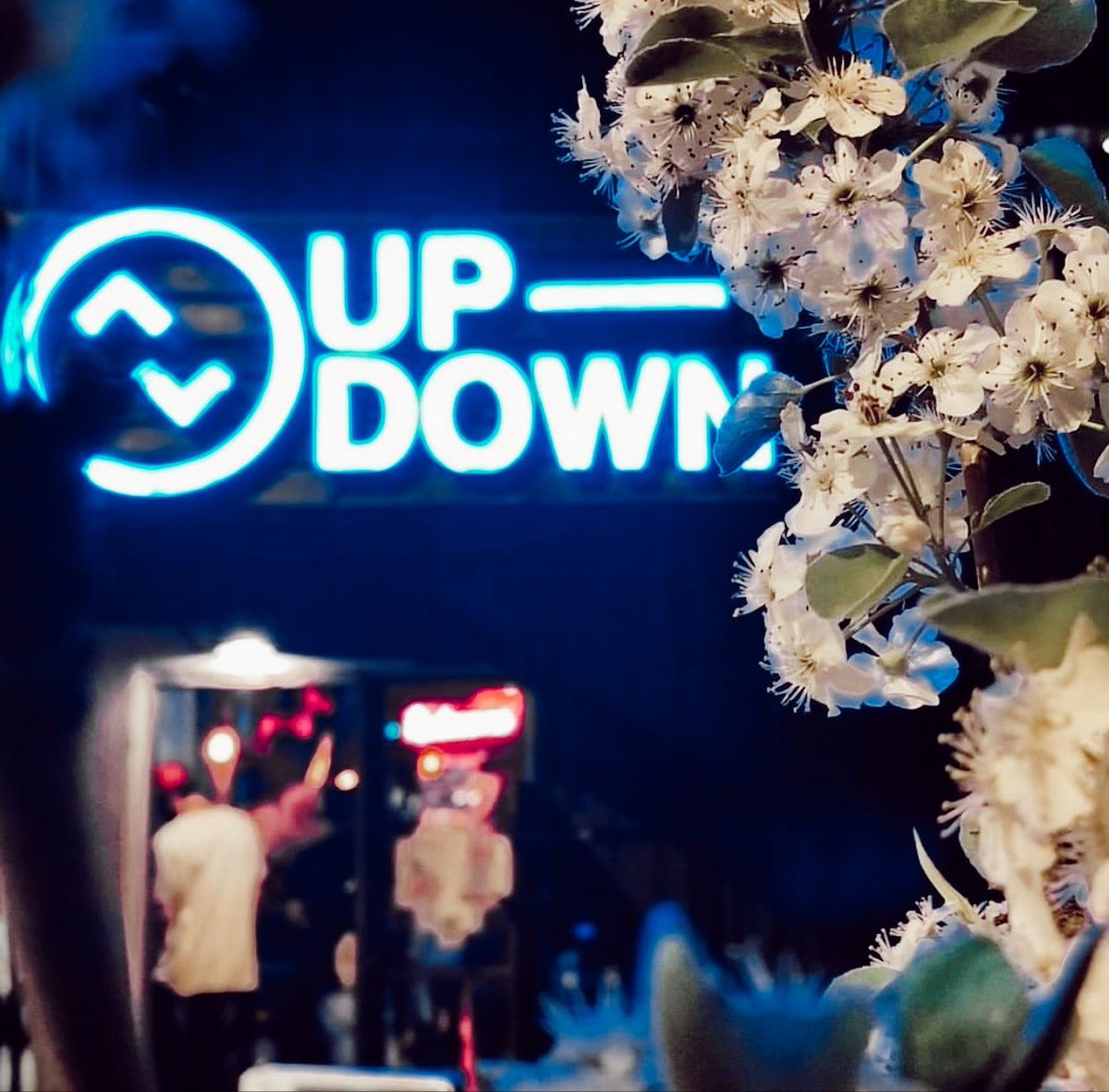 BeKansasCity's tweet photo. It’s Thursday! ALMOST the weekend! 🙌🏼 If you’re looking for a place in KC to go out and get down then check out these awesome places! 
1. @updownkc 
2. @ThrowbackKC 
3. @PBRBigSkyKC 
4. @GreenLadyLounge 

Make sure you’re subscribed to our newsletter! 👉 https://t.co/yIKpLDjG2Y https://t.co/hxUX2rYmSF
