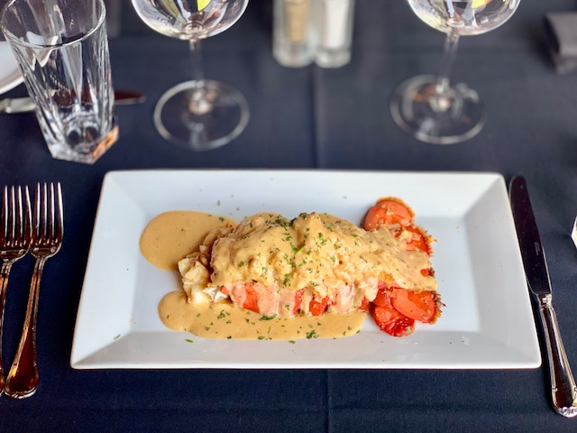 KirbysSteaks's tweet photo. Calling all #LobsterLovers! Stop by this evening and try our newest #ChefFeature Lobster Newberg.
#BestOfTheSea #BestOf #TexasTaste #TheWoodlandsFoodie #TheWoodlandsTX #ChefsMenu #ChefsFinest https://t.co/sxDEkr4RhU