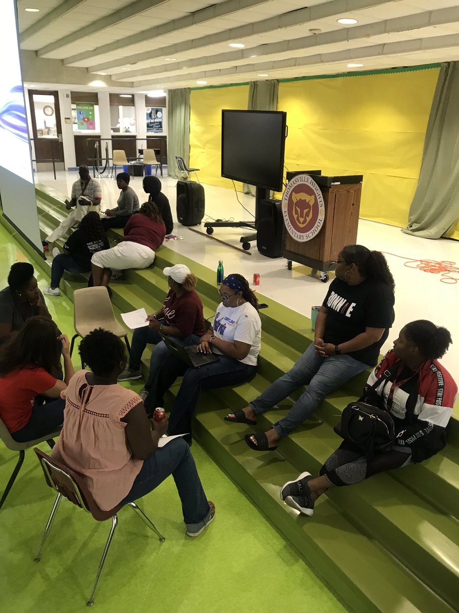 CounselorTHES's tweet photo. Team Thomasville actively engaged preparing their classroom culture procedures!! #ChooseTHES https://t.co/wf2dppZQp0