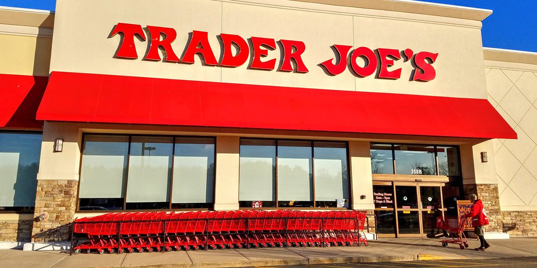 YouBeauty's tweet image. 10 Trader Joe&apos;s Staples You Have To Pick Up: Trader Joe&apos;s is just a happy place. The workers are always smiling, it&apos;s easy to navigate, and everything is... Read more at youbeauty.com/?p=153329 #homeslider #Life #health #life