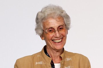 Grande tristesse de saluer le départ de notre chère #DanièleHeymann, vice présidente du <a href="/SFCCinema/">Syndicat Français de la Critique de Cinéma</a>, qui nous régalait encore il y a peu de ses envolées au « Masque » et à <a href="/BAPmag/">BANDE À PART</a>. Son mélange d’humour et d’élégance couplé à l’acuité de son regard sur les films nous manquent déjà