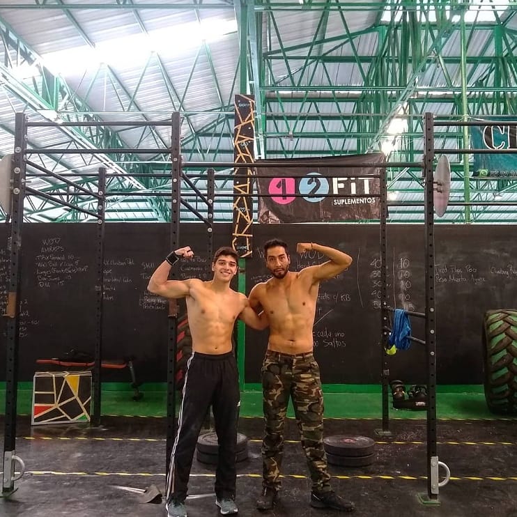 1_2_Fit's tweet photo. Nuevas generaciones de entrenamiento #Crossfit y #calistecnia #fitness #fitnessmotivation #fitnessboy #running #training #weightlosstransformation #bodyweight #gimnastics #maleando #bombado #creciendo @davitohans https://t.co/AFwo426Cbp