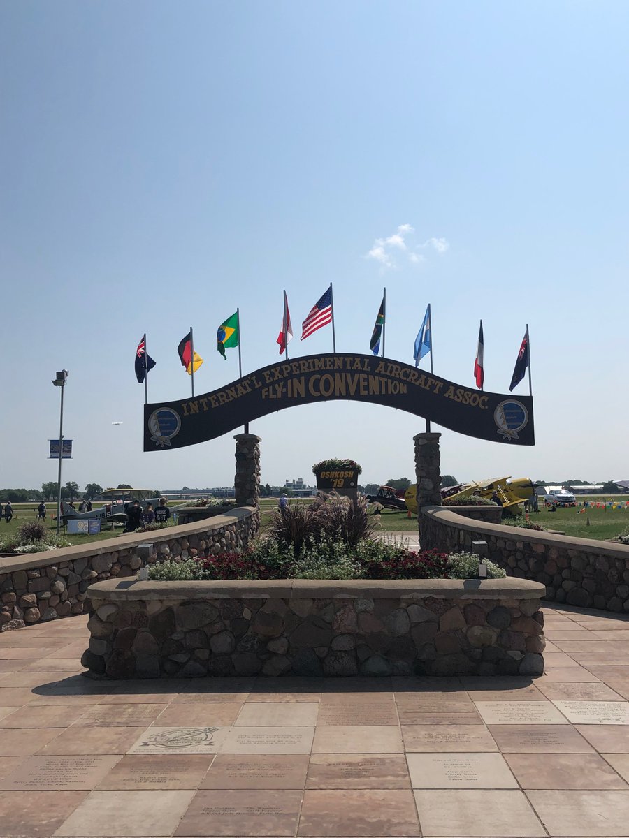 Avemco's tweet photo. Ah, a sight that never gets old! 😍🛩️#OSH19 #50inOSH #avemco #airventure #airventure19 #oshkosh19 #eaa #pilot #pilots #aviation #generalaviation #flying #skywardeyes #hoptokosh #studentpilot #learntofly #cfi #homebuiltaircraft #privatepilot #aviators #aviationlovers #oshkoshwi https://t.co/1pNnyKTLIa