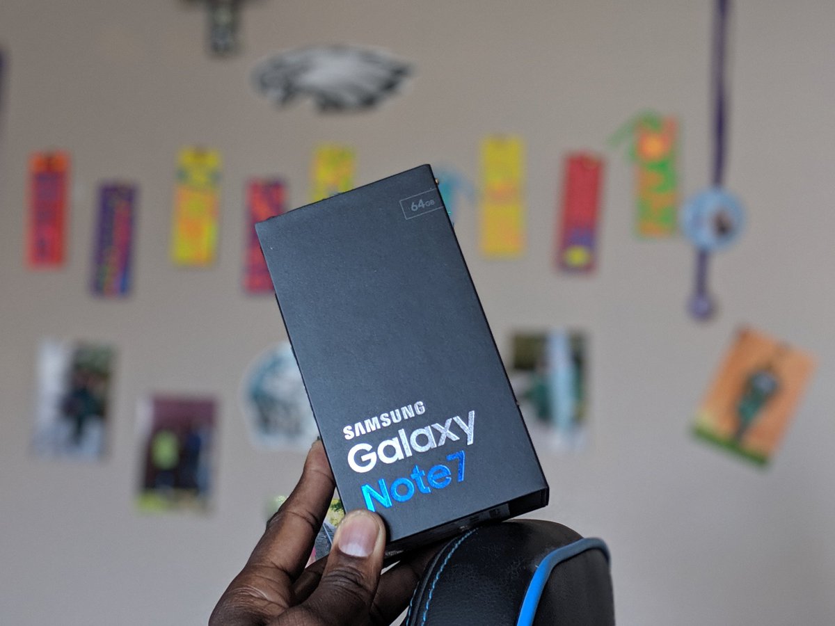mrjlwilliams's tweet image. #TBT #GalaxyNote7 I miss you so much! 😊 #throwbackthursday I still have the box and all new contents!