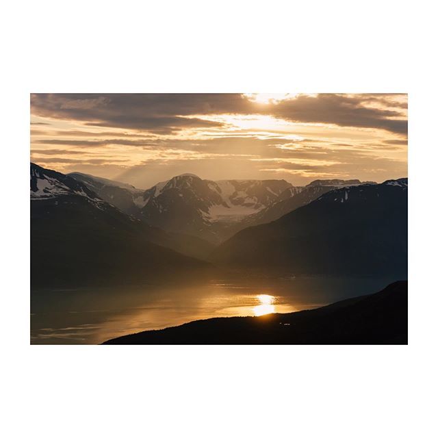 JaakkoPosti's tweet photo. Had a couple of great days at the Lyngenfjord area in North Norway. I was there riding some bikes and talking to the people building the local mtb culture and trails. Thanks to @sam_swag_g @lyngen_trail_center and @skibotnstifestival for the help during … https://t.co/LzEaiWK8aD https://t.co/Eh4r2Z8djr
