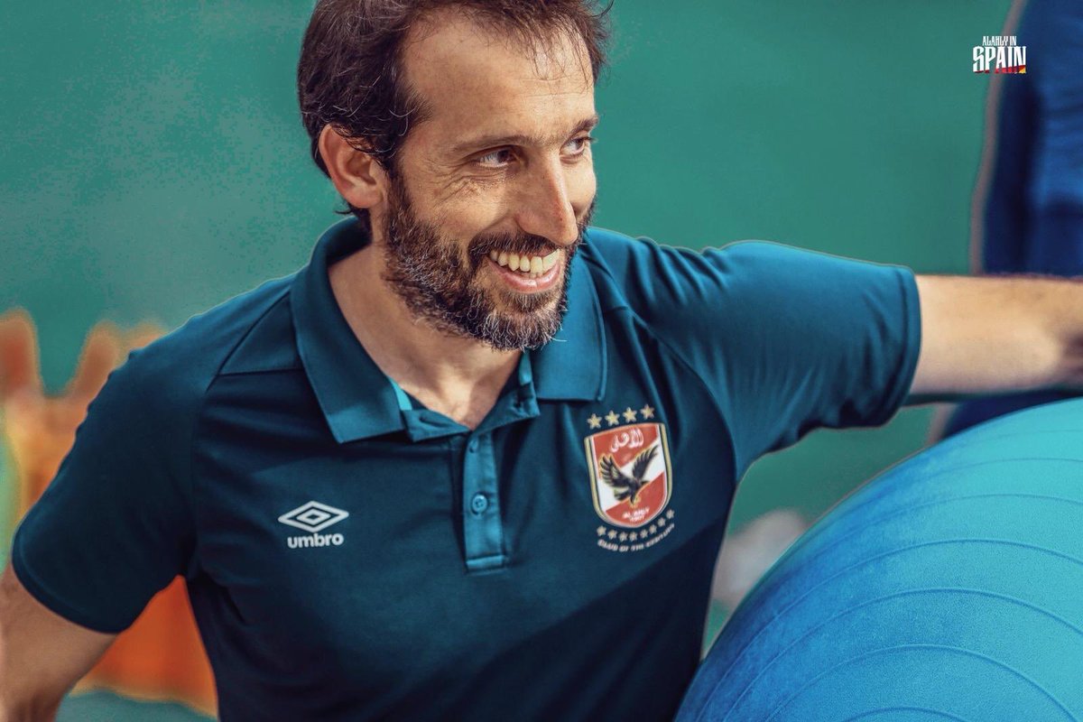 Gouptraining's tweet photo. Es un orgullo comunicarles  que  @PF_Souto uno de los profes fundadores de este centro de entrenamiento,  se consagró campeón de la liga de Egipto con su equipo @AlAhly  🏆🇪🇬⚽️ #preparadorfisico #orgullo #campeon #alahly #egipto 
#bestrongerthanyourexcuses https://t.co/1ZQYl08Cub