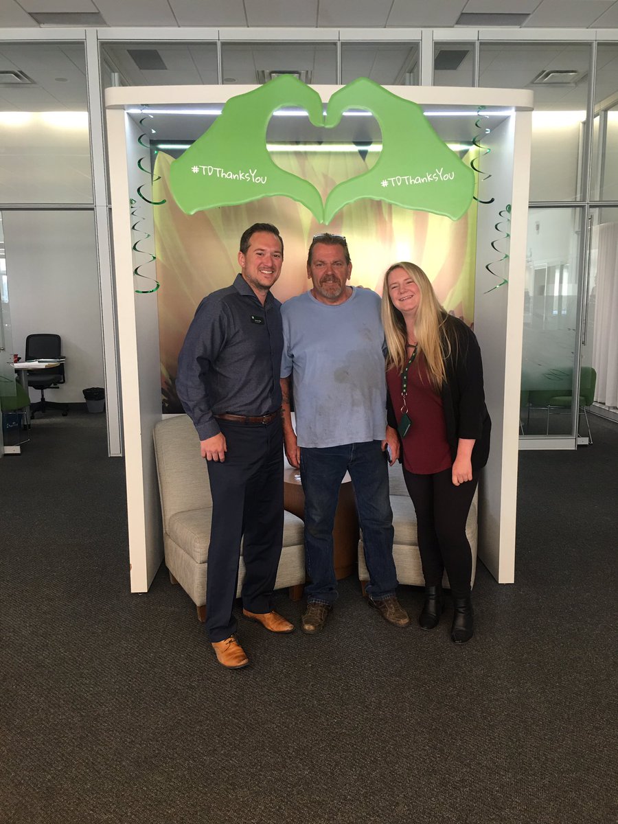 #TDThanksYou #TDColleague 94th and Macleod loves and appreciates all our amazing customers! <a href="/jeremymills21/">Jeremy Mills</a> <a href="/BeatonNicole/">Nicole Beaton</a> <a href="/robghazal/">Robert Ghazal</a>