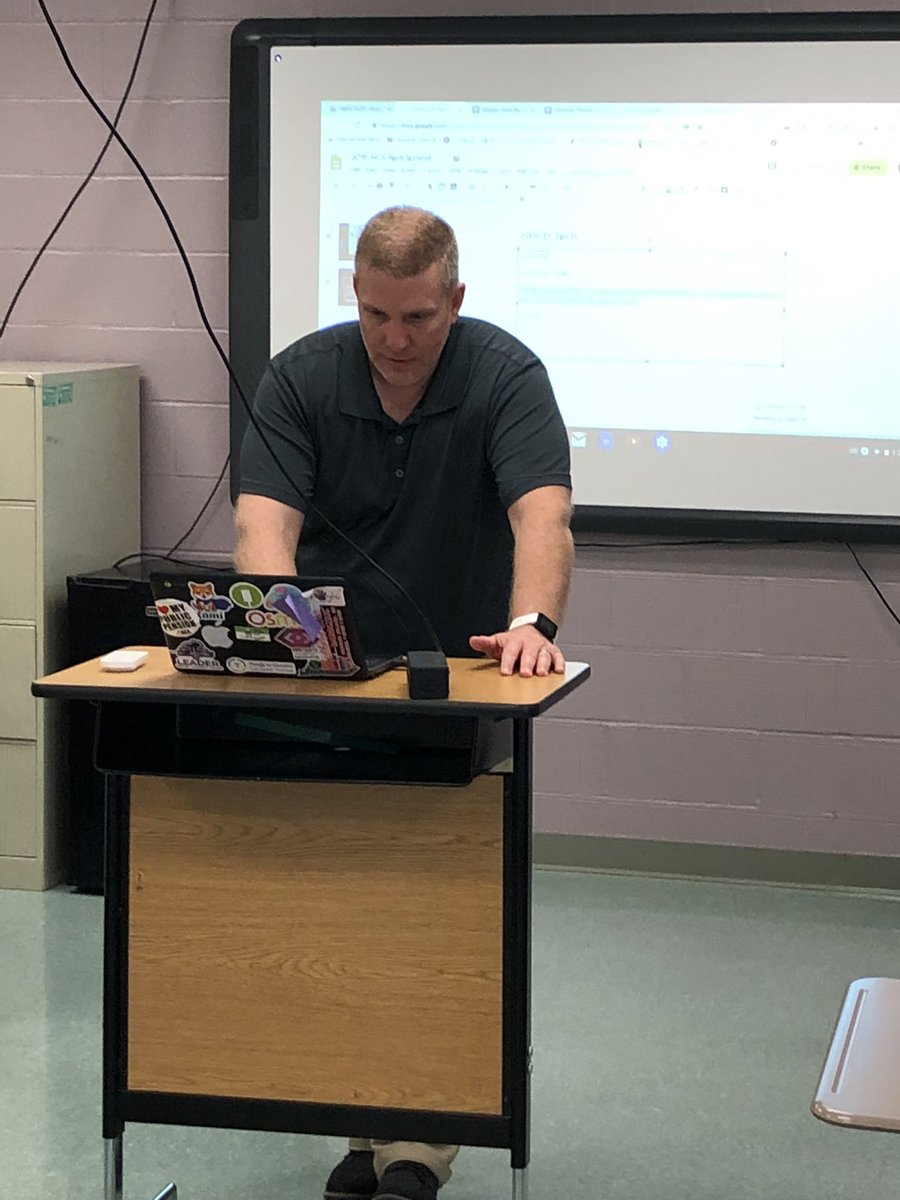 David Allan of <a href="/HCS_SpecialEd/">Hardin Sp Education</a> is showing off accessibility tools on chrome books! <a href="/HardinCoSchools/">Hardin County Schools - Kentucky</a> #hcsstrongertogether